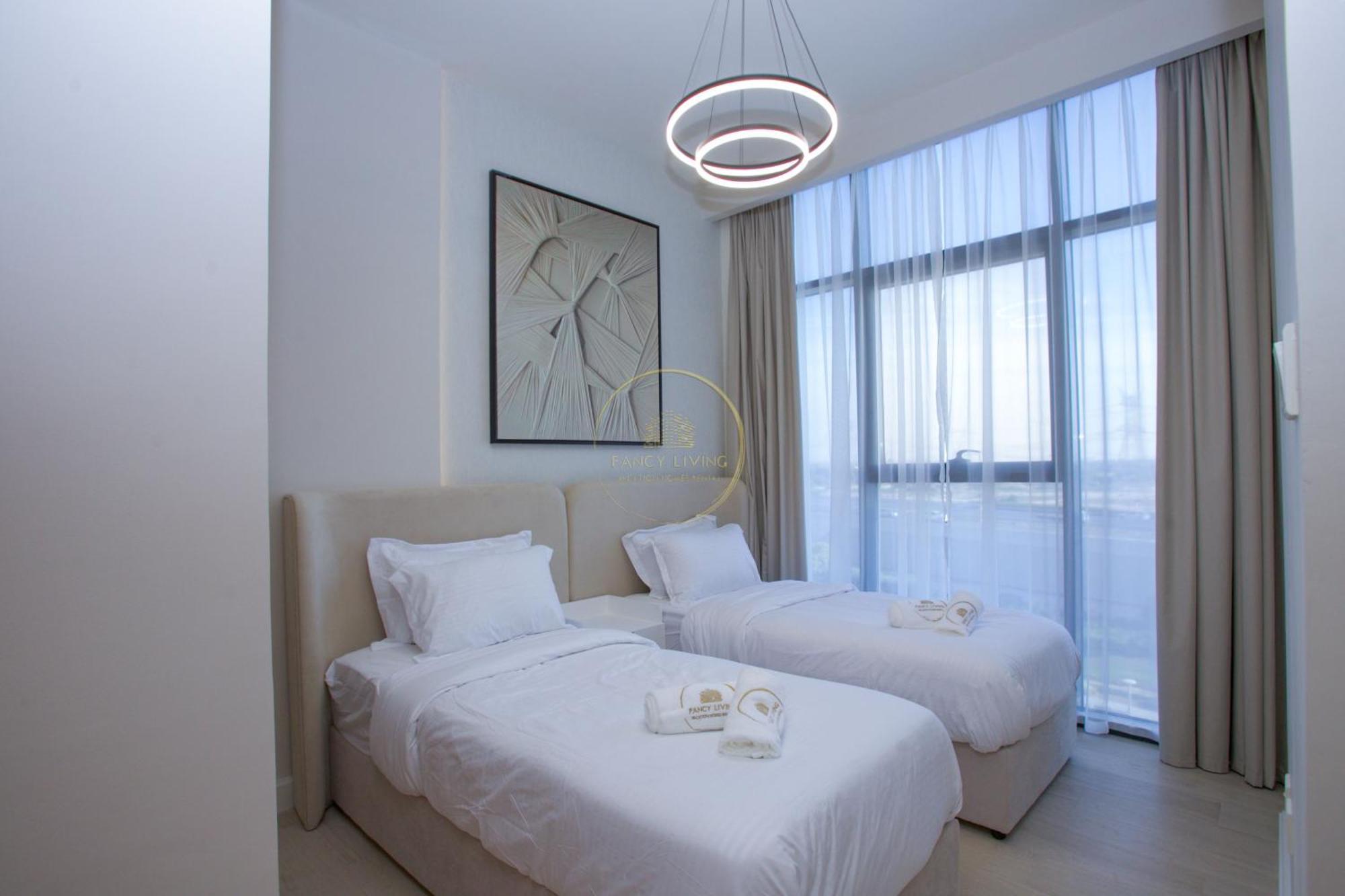 Standard 2Bhk Located In Azizi Riviera 46 Dubai Exteriör bild