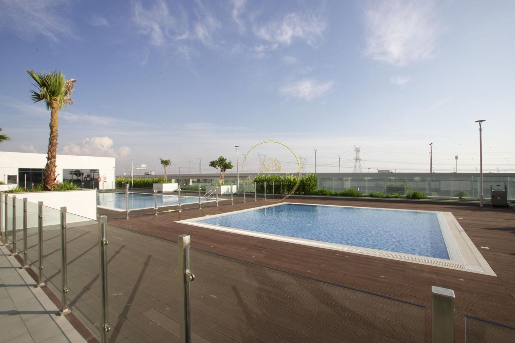 Standard 2Bhk Located In Azizi Riviera 46 Dubai Exteriör bild
